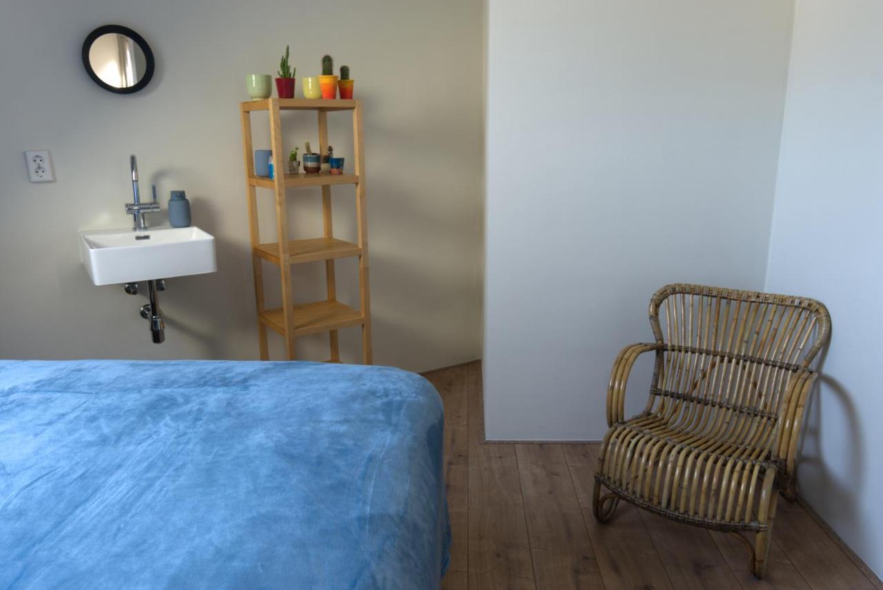 Bed And Breakfast Hans En Gridje Бреда Экстерьер фото